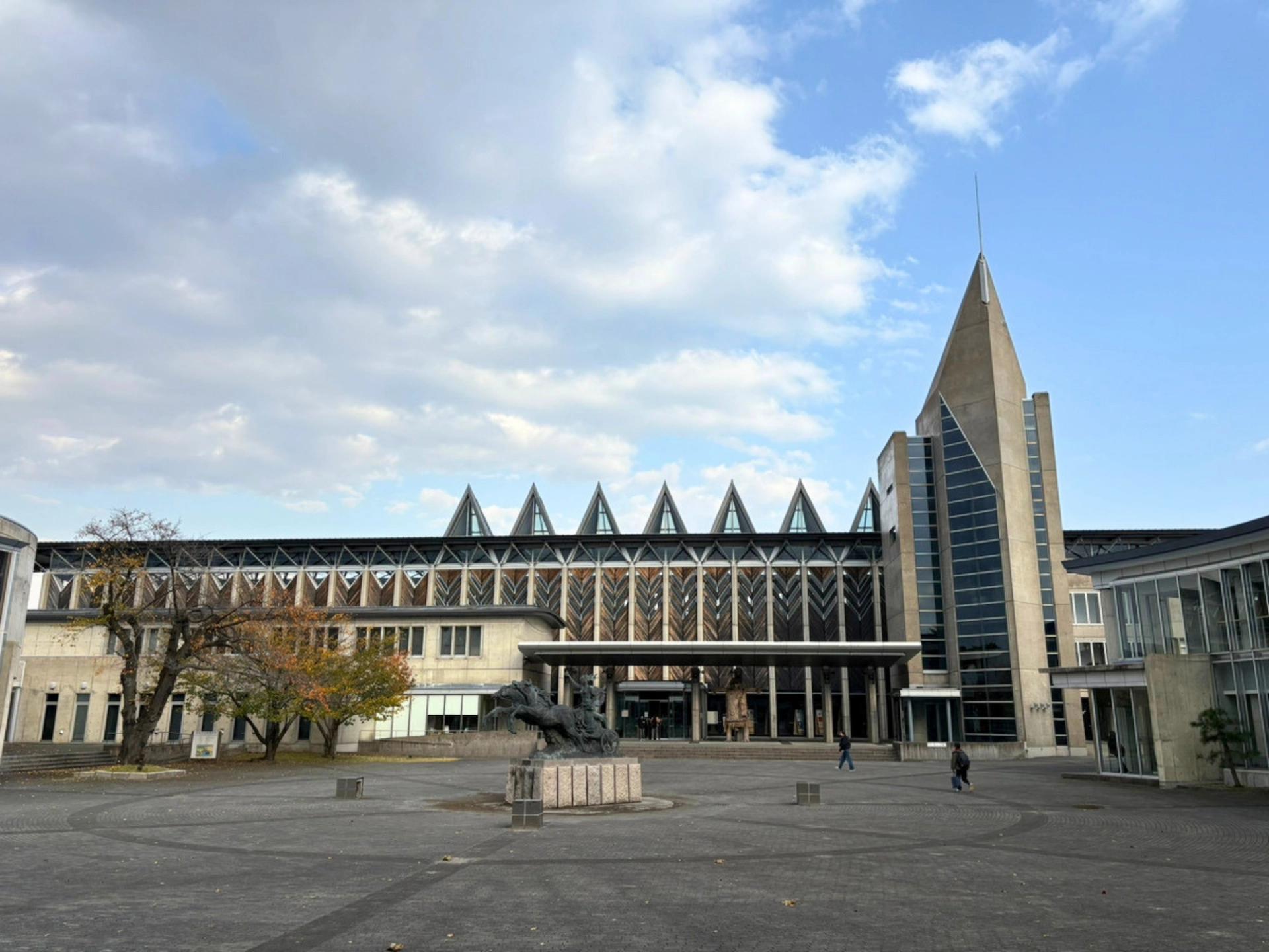 大学外観